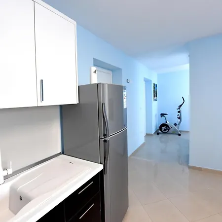 Alba Apartment *